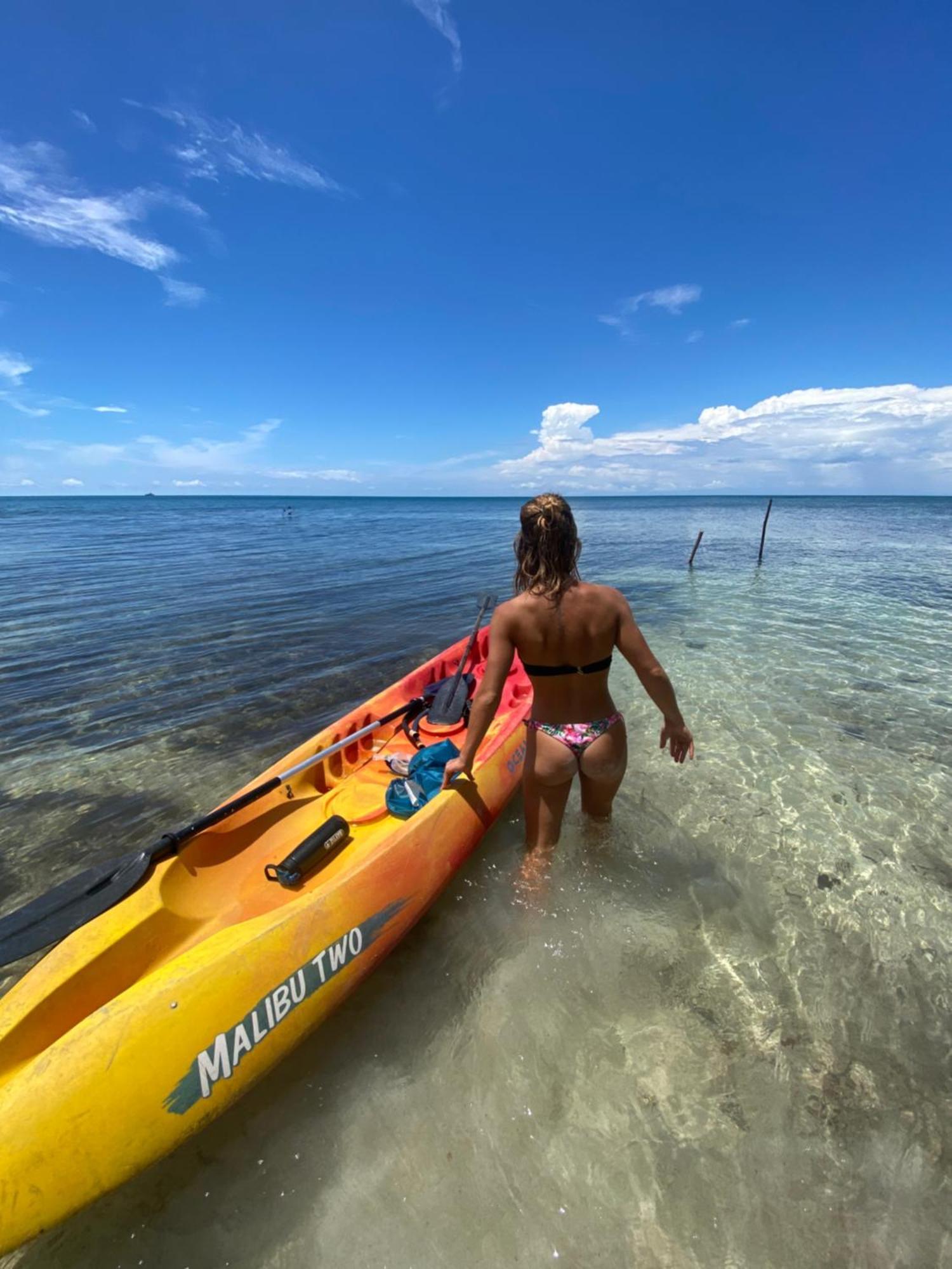 Santa Lova Eco-Hostel Isla Tintipan Tintipan Island Buitenkant foto